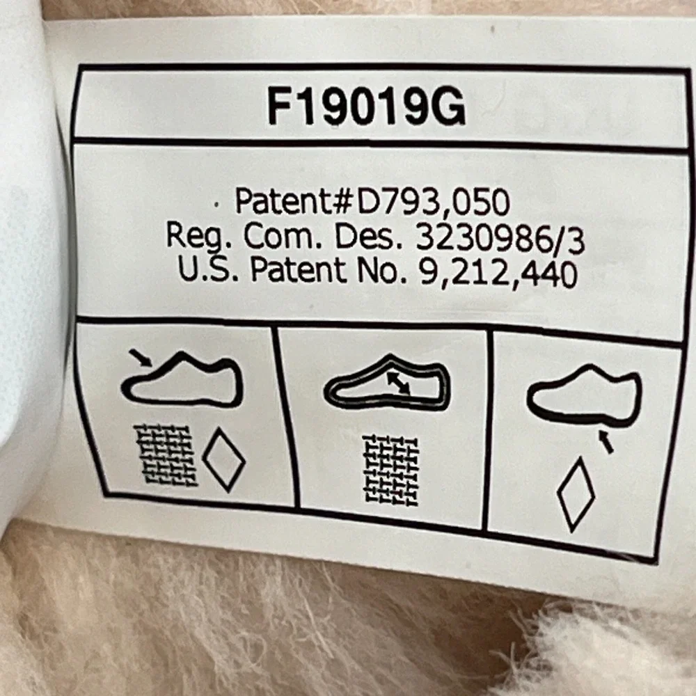 UGG classic short